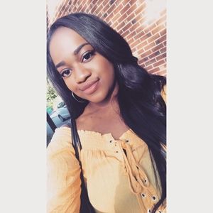 Meet your Posher, Davida